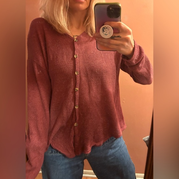 MUDD Oversized Burgundy Button Down - Picture 13 of 15